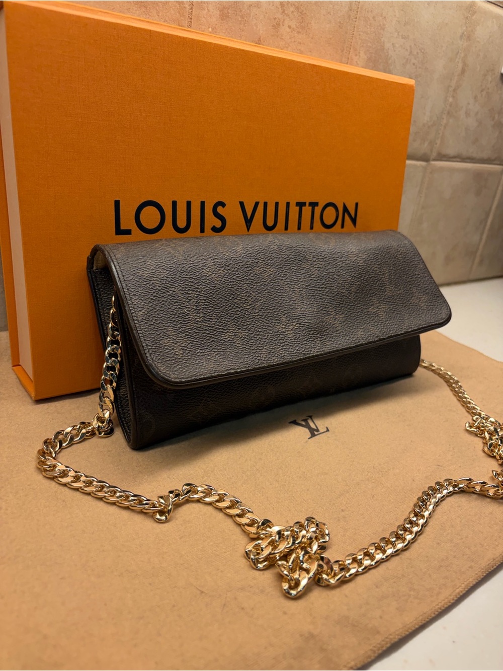 LOUIS VUITTON Monogram Pochette Twin GM Shoulder Bag - Picture 2 of 16